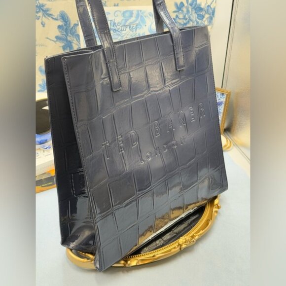 🆕 TED BAKER 🧿 NWOT CROCCON Eco Croc Leather Large Icon Tote Bag, Dark Blue - Picture 4 of 12